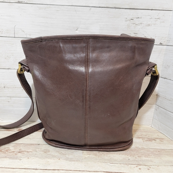 Coach 90s Vintage Bleeker Bucket Bag in brown - Picture 8 of 14